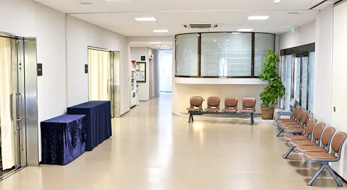 平和の森会館のロビー写真