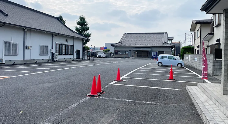 開栄寺 開栄会館の駐車場