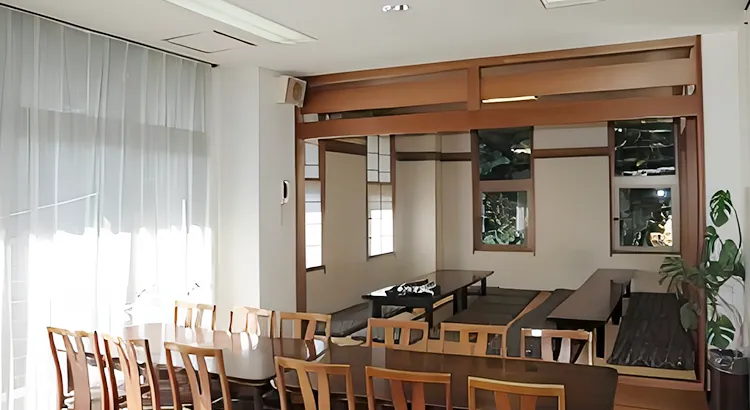 小坪誠行社斎場の控室