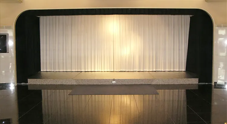 西寺尾火葬場の式場