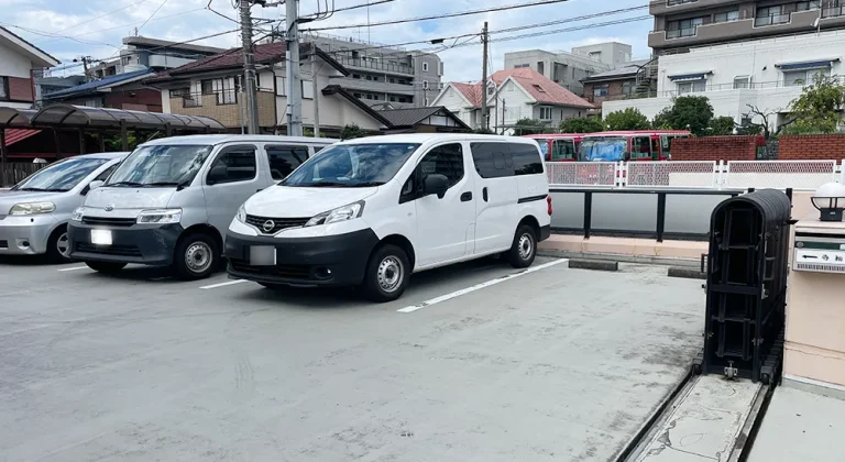 大林寺 山水閣の駐車場