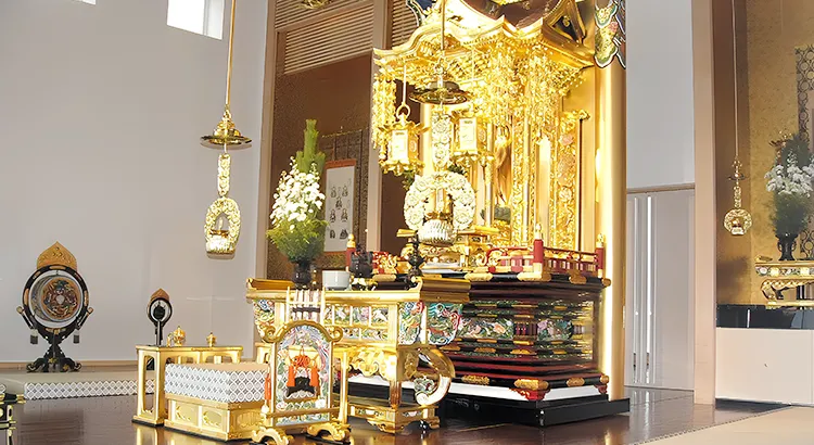 麻布山 泉明寺の本堂