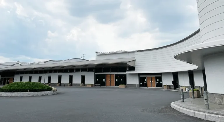 上尾伊奈斎場 つつじ苑の外観