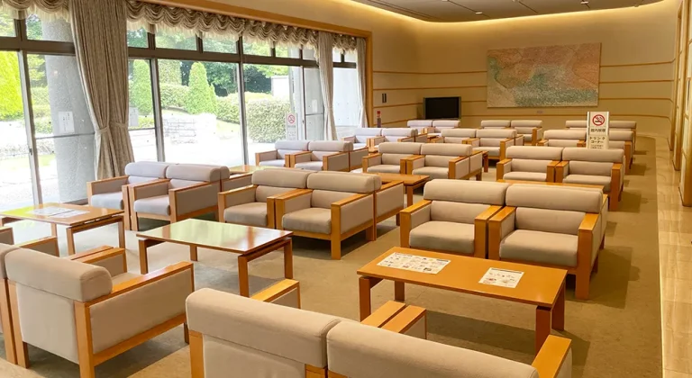 上尾伊奈斎場 つつじ苑のロビー