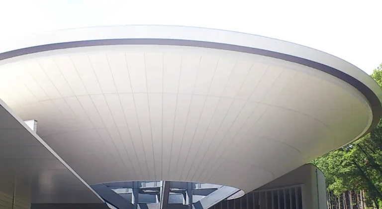 厚木市斎場の外観