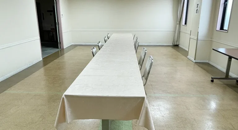 蓮根レインボーホールの会食場