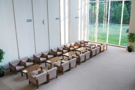 印西斎場のロビー写真