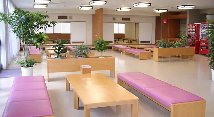 こだま聖苑のロビー