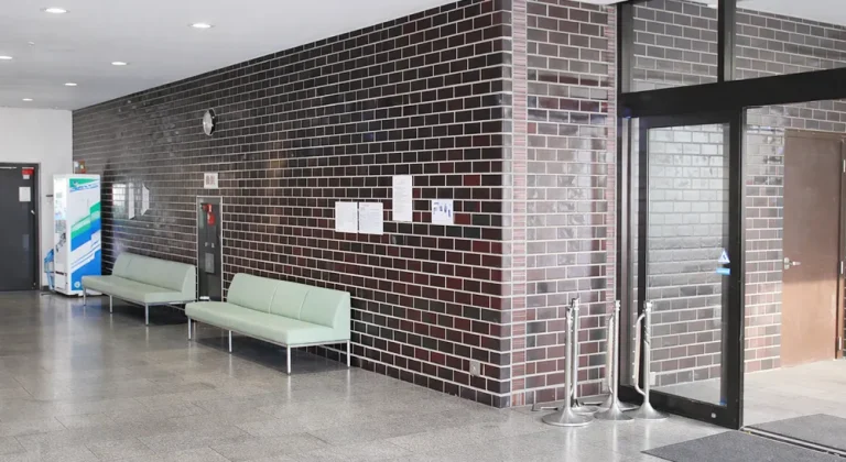 松戸市斎場のロビー