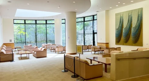 メモリアル彩雲のロビー写真