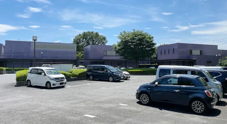 浦和斎場の駐車場