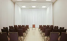 四ツ木斎場の式場写真