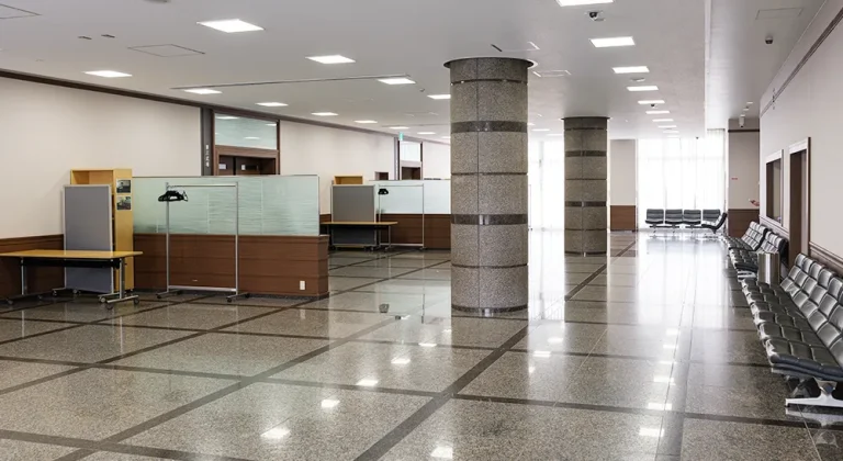 馬込斎場のロビー