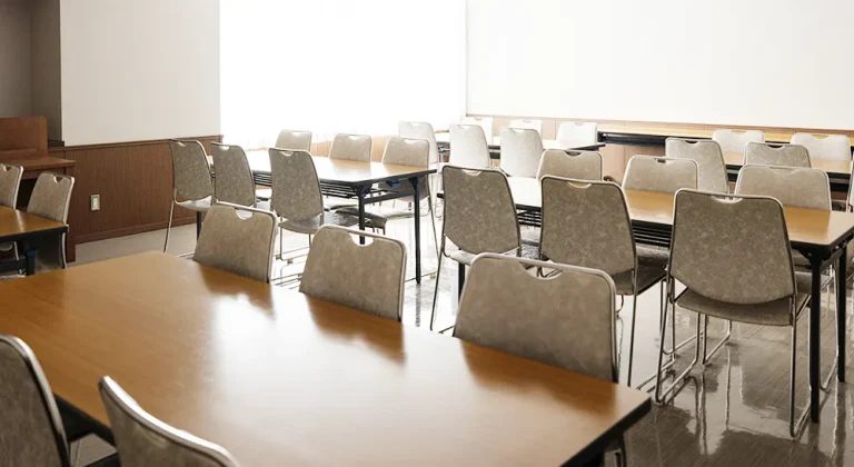 馬込斎場の会食場