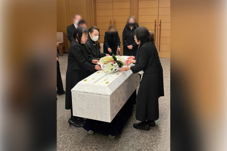 ご葬儀事例「4姉妹が届ける「ありがとう」」のサムネイル画像
