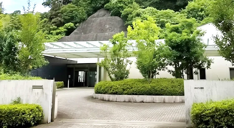 かつうら聖苑の外観