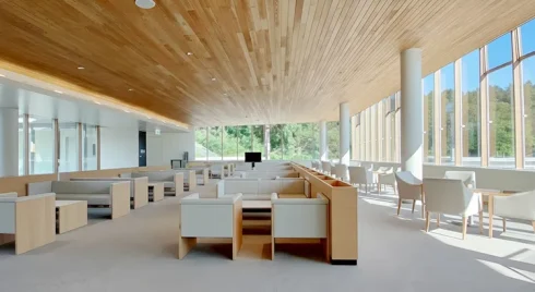 きみさらず聖苑の待合ホール写真