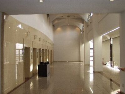 茨木市立斎場の炉前ホール写真