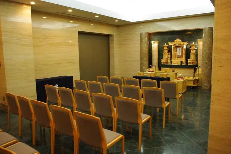 箕面市立聖苑の式場