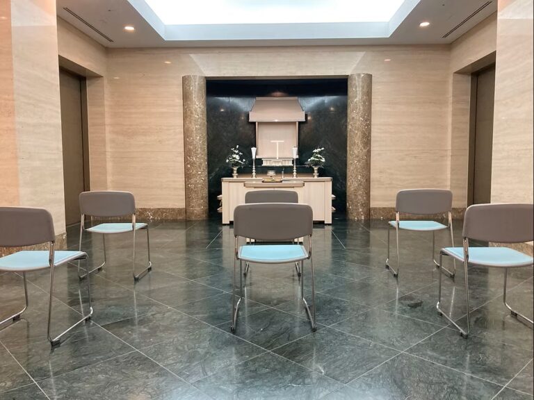 箕面市立聖苑の式場