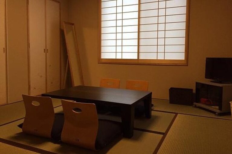 能勢町営斎場の遺族控室