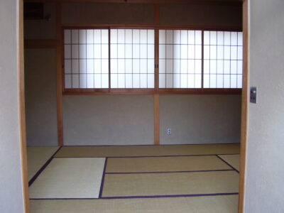 大阪市立佃斎場の控室写真