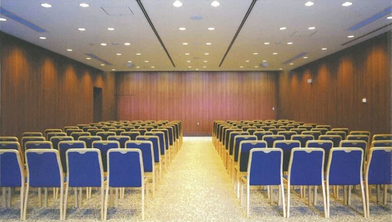 大阪市立鶴見斎場の式場