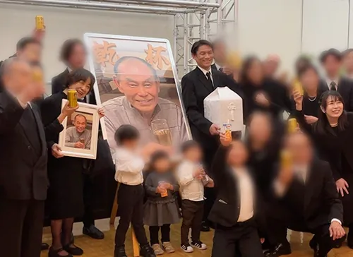 葬儀事例「乾杯！仲間の笑顔でお見送り」のギャラリー画像2枚目 仲間の笑顔でお見送り