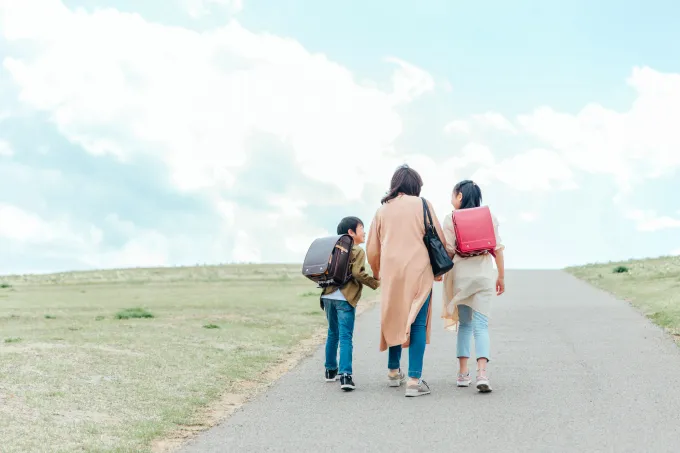 お母さんと2人のお子さん