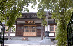 西林寺の本堂写真