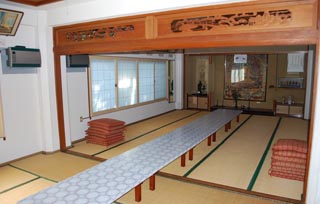 久光院斎場の控え室写真