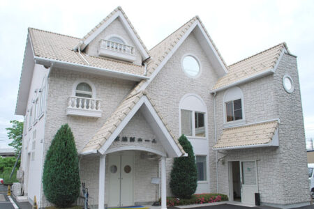 グラーテストネ前の外観写真