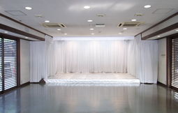 光明院斎場の式場写真