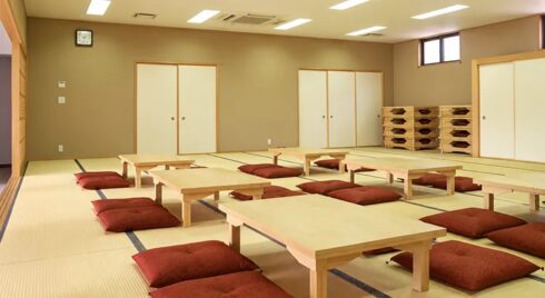 鳳林院斎場の控え室写真