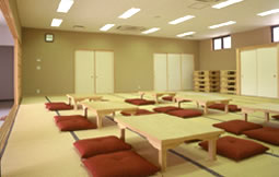 鳳林院斎場の控え室写真